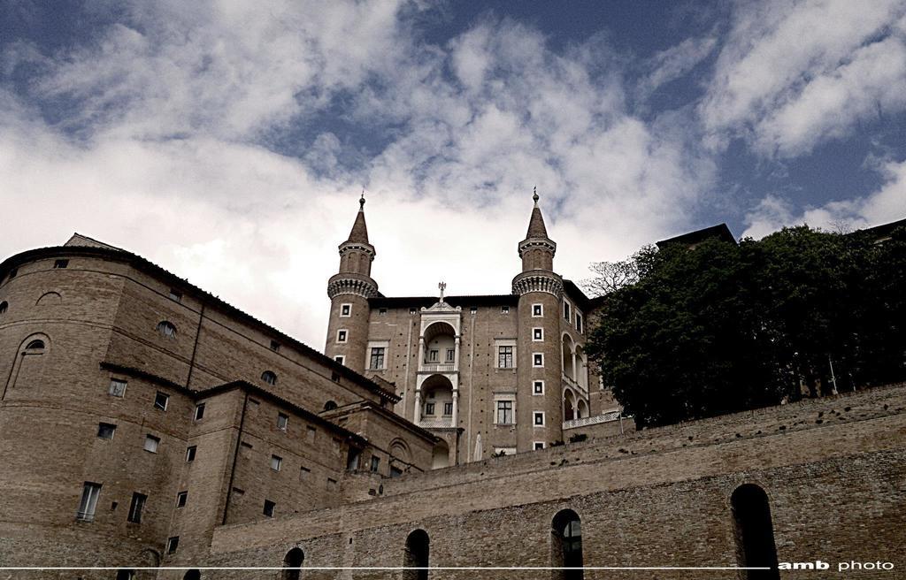 Hotel Piero Della Francesca Urbino Luaran gambar