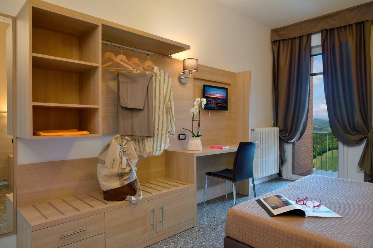 Hotel Piero Della Francesca Urbino Luaran gambar